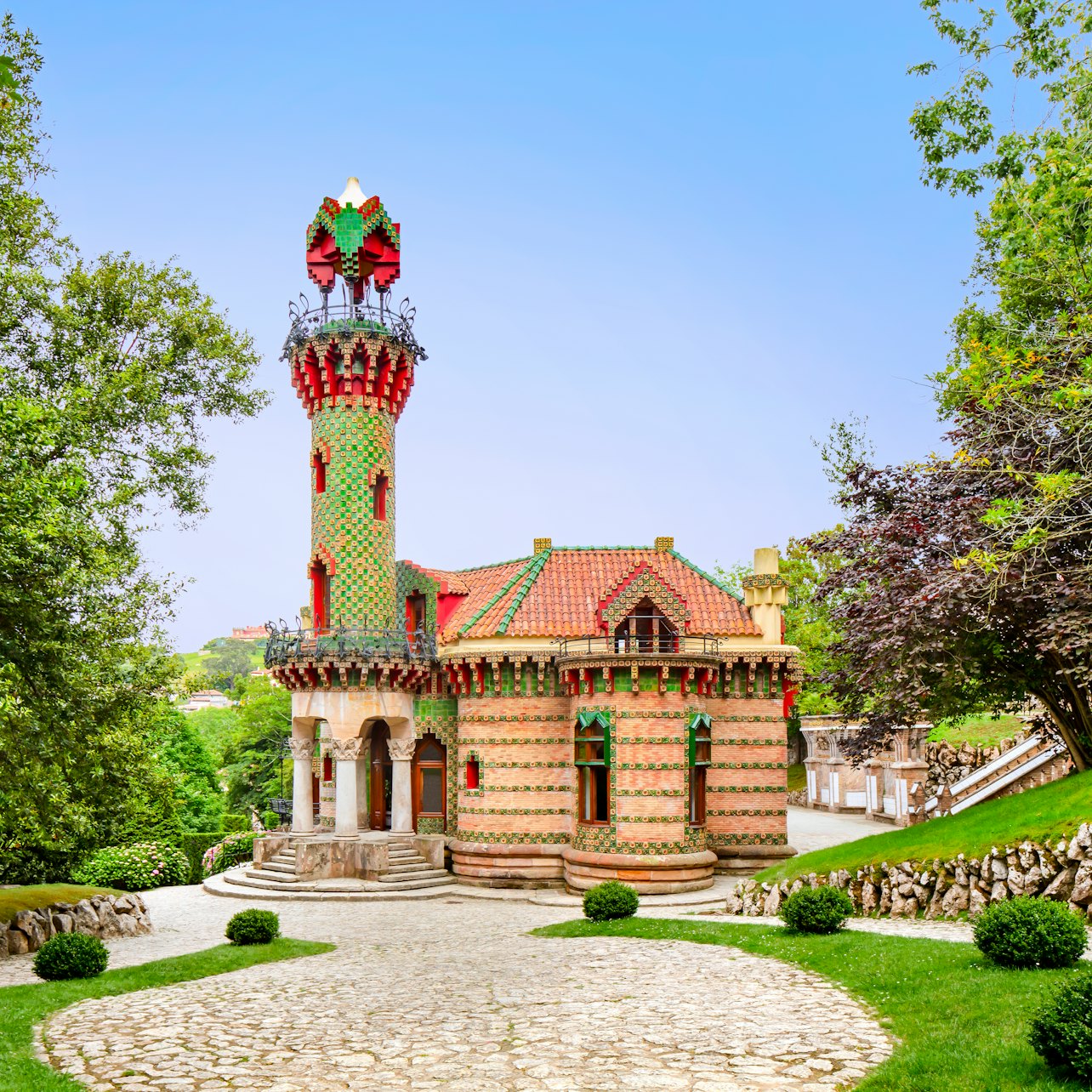 Picture of Gaudí's El Capricho in Barcelona
